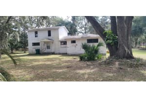242 OAK HILL ROAD, LADY LAKE, FL 32159 - MLS#MFRTB8319760