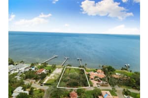 6200 BAHAMA SHORES DRIVE, ST PETERSBURG, FL 33705 - MLS#MFRTB8319789