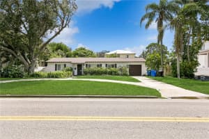 1015 SNELL ISLE BOULEVARD, SAINT PETERSBURG, FL 33704 - MLS#MFRTB8319835