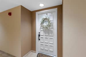 6287 BAHIA DEL MAR CIRCLE, SAINT PETERSBURG, FL 33715 Sold 12/16/24