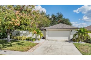 671 BONNIE BOULEVARD, PALM HARBOR, FL 34684 Sold 03/06/25