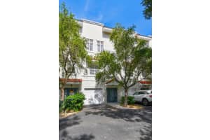 3111 SANTORINI COURT, TAMPA, FL 33611 Sold 12/20/24