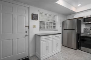 821 DELEON COURT, DUNEDIN, FL 34698 Sold 04/28/25