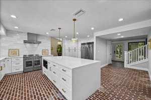 7877 98TH STREET, SEMINOLE, FL 33777 Sold 04/14/25