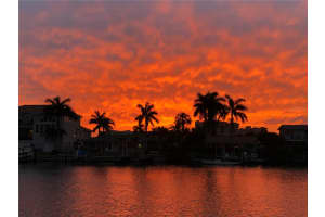 1273 79TH STREET, SAINT PETERSBURG, FL 33707 Sold 12/06/24