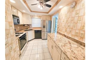 6020 SHORE BOULEVARD, GULFPORT, FL 33707 Sold 02/28/25