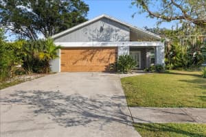 13833 CHERRY CREEK DRIVE, TAMPA, FL 33618 Sold 01/22/25