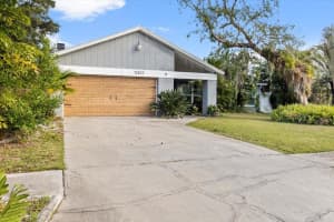 13833 CHERRY CREEK DRIVE, TAMPA, FL 33618 Sold 01/22/25