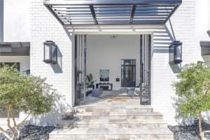 1230 MONTEREY BOULEVARD, SAINT PETERSBURG, FL 33704 Sold 05/28/25
