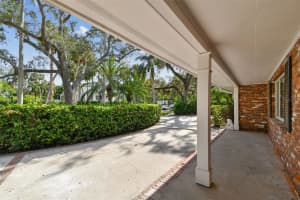 811 GROVE PARK AVENUE, TAMPA, FL 33609 Sold 03/31/25