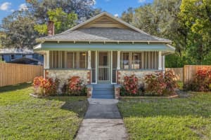 1916 2ND STREET, GAINESVILLE, FL 32609 Sold 04/18/25