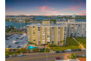 830 GULFVIEW BOULEVARD, CLEARWATER BEACH, FL 33767 Sold 01/03/25