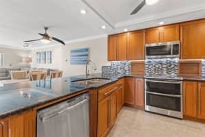 830 GULFVIEW BOULEVARD, CLEARWATER BEACH, FL 33767 Sold 01/03/25