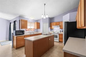 2102 DELTONA BOULEVARD, SPRING HILL, FL 34606 Sold 09/05/25