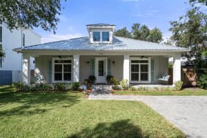 2713 THORNTON AVENUE, TAMPA, FL 33611 Sold 02/20/25