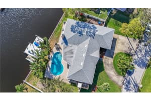 1940 72ND AVENUE, SAINT PETERSBURG, FL 33702 Sold 03/03/25