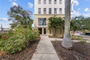 205 5TH AVENUE, SAINT PETERSBURG, FL 33701 Sold 04/28/25