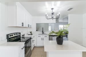 281 TREASURE RD, VENICE, FL 34293 Sold 05/01/25