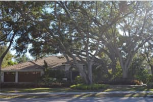 1612 HAMPTON LANE, SAFETY HARBOR, FL 34695 Sold 02/14/25
