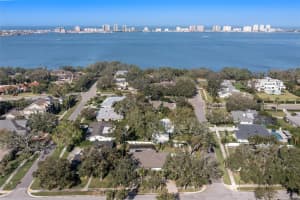 460 PONCE DE LEON BOULEVARD, BELLEAIR, FL 33756 Sold 01/27/25