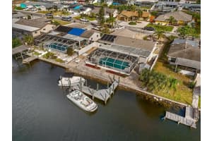 6516 SOLITAIRE PALM WAY, APOLLO BEACH, FL 33572 Sold 12/12/24