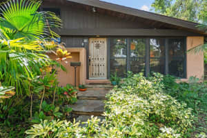 736 69TH AVENUE, ST PETERSBURG, FL 33705 Sold 02/18/25