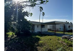 647 140TH AVENUE, MADEIRA BEACH, FL 33708 Sold 01/10/25