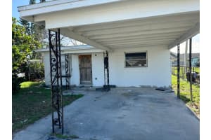 647 140TH AVENUE, MADEIRA BEACH, FL 33708 Sold 01/10/25