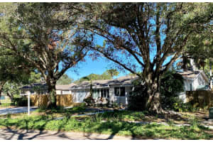 909 35TH STREET, ST PETERSBURG, FL 33713 Sold 04/09/25