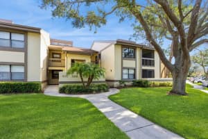 302 WOODLAKE WYNDE #3, OLDSMAR, FL 34677 Sold 01/28/25