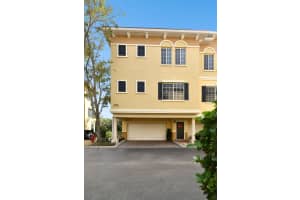 5228 HAMPTON BEACH PLACE, TAMPA, FL 33609 Sold 03/14/25