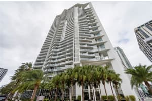 175 1ST STREET, SAINT PETERSBURG, FL 33701 Sold 01/10/25