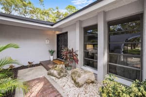 20 OAKWOOD COURT, PALM HARBOR, FL 34683 Sold 01/27/25