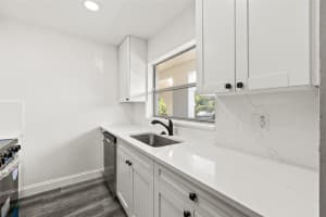1975 BAY DRIVE, LARGO, FL 33770 Sold 06/06/25