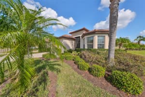 377 CEDAR FALLS DRIVE, APOLLO BEACH, FL 33572 Sold 06/17/25