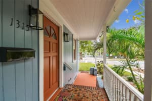 1315 PARK CIRCLE, TAMPA, FL 33604 Sold 04/02/25