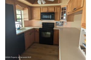 5143 COLCHESTER AVENUE, SPRING HILL, FL 34608 Sold 01/06/25