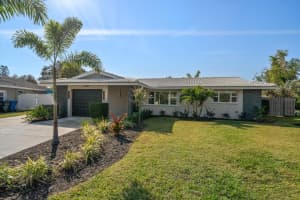 13632 Imperial Groves Dr S, LARGO