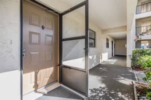 11485 OAKHURST ROAD, LARGO, FL 33774 Sold 04/03/25
