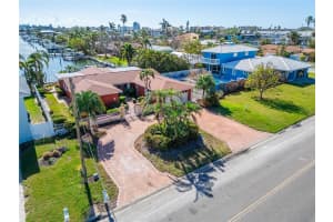 425 CAPRI BOULEVARD, TREASURE ISLAND, FL 33706 Sold 08/25/25