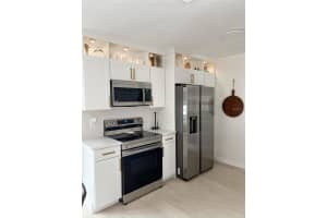 4600 CARSON STREET, SAINT PETERSBURG, FL 33703 Sold 02/18/25
