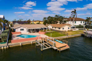 825 116TH AVENUE, TREASURE ISLAND, FL 33706 Sold 07/31/25
