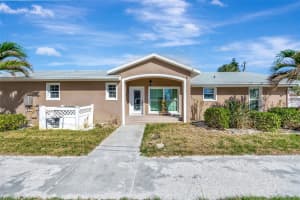 921 ELDORADO AVENUE, CLEARWATER BEACH, FL 33767 Sold 02/20/25