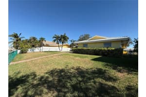 714 HARBOR ISLAND, CLEARWATER BEACH, FL 33767 Sold 12/05/24