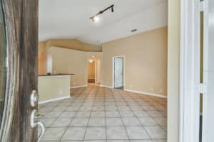 816 CAPE COD CIRCLE, VALRICO, FL 33594 Sold 05/01/25