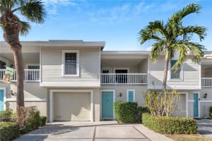 210 SUN VISTA COURT, TREASURE ISLAND, FL 33706 Sold 05/19/25