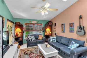 210 SUN VISTA COURT, TREASURE ISLAND, FL 33706 Sold 05/19/25