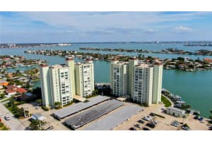 400 64 AVENUE, ST PETE BEACH, FL 33706 - MLS#MFRTB8323196
