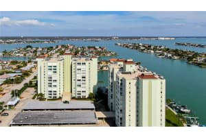 400 64 AVENUE, ST PETE BEACH, FL 33706 - MLS#MFRTB8323196