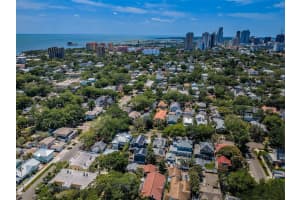 1418 OAK STREET, SAINT PETERSBURG, FL 33704 Sold 01/10/25